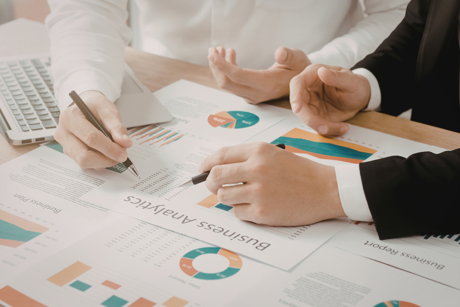 การตัดสินใจด้วยข้อมูล (Data-Driven Decision Making) การตัดสินใจด้วยข้อมูล (Data-Driven Decision Making)